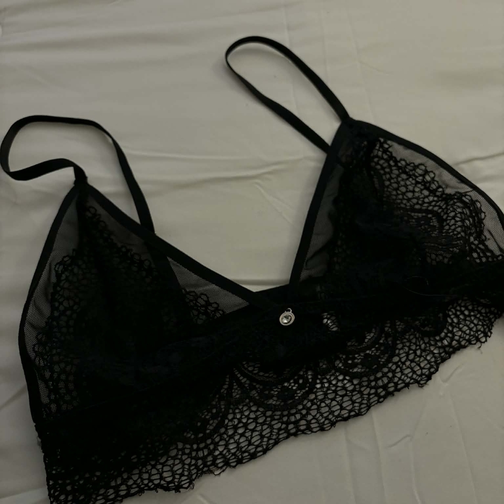 Chic Black Lace Bralette